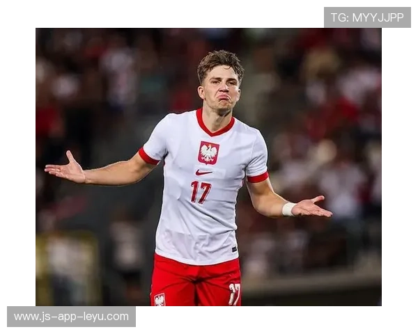 拜仁被曝对意甲边锋展开长期跟踪考察